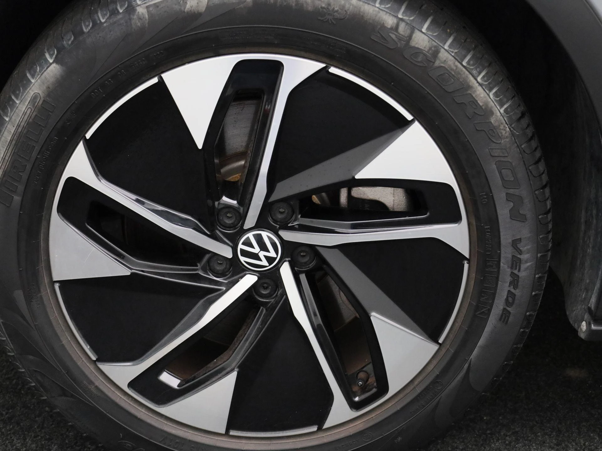 Volkswagen ID.4 Pro 77 kWh 204 PK|