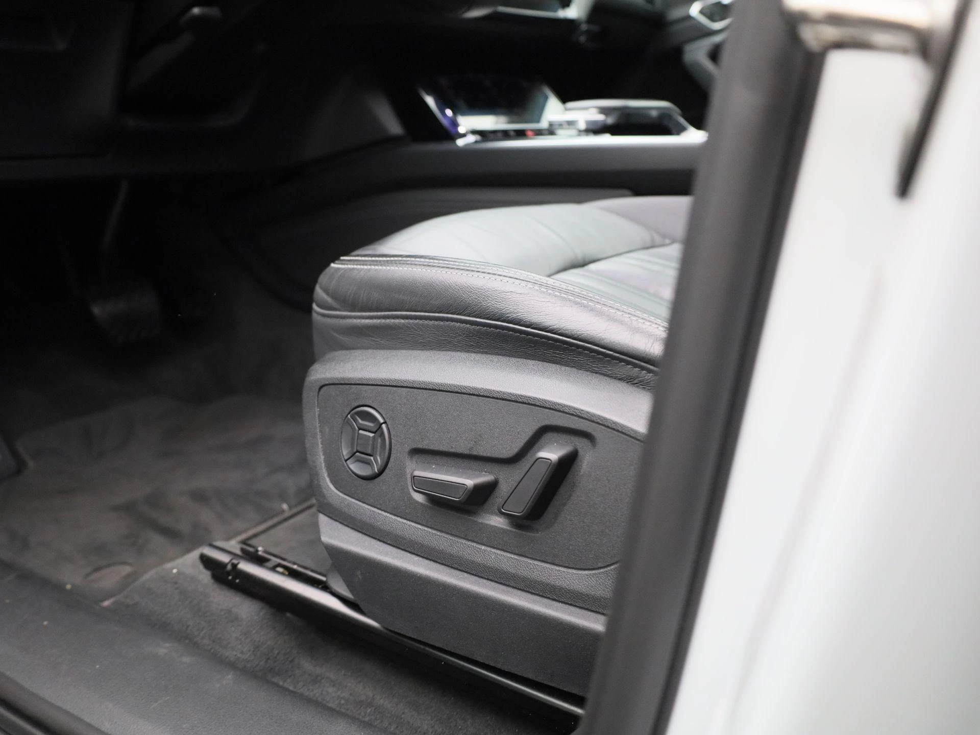 Audi-e-tron-image-32