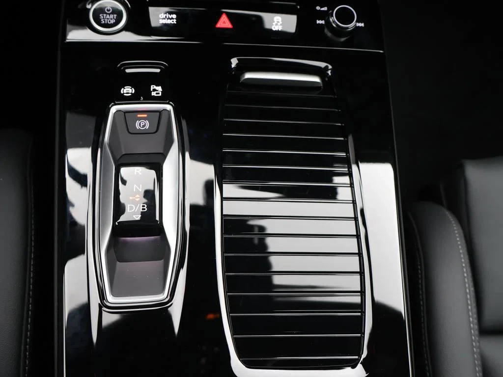 Audi-Q6 e-tron-image-25