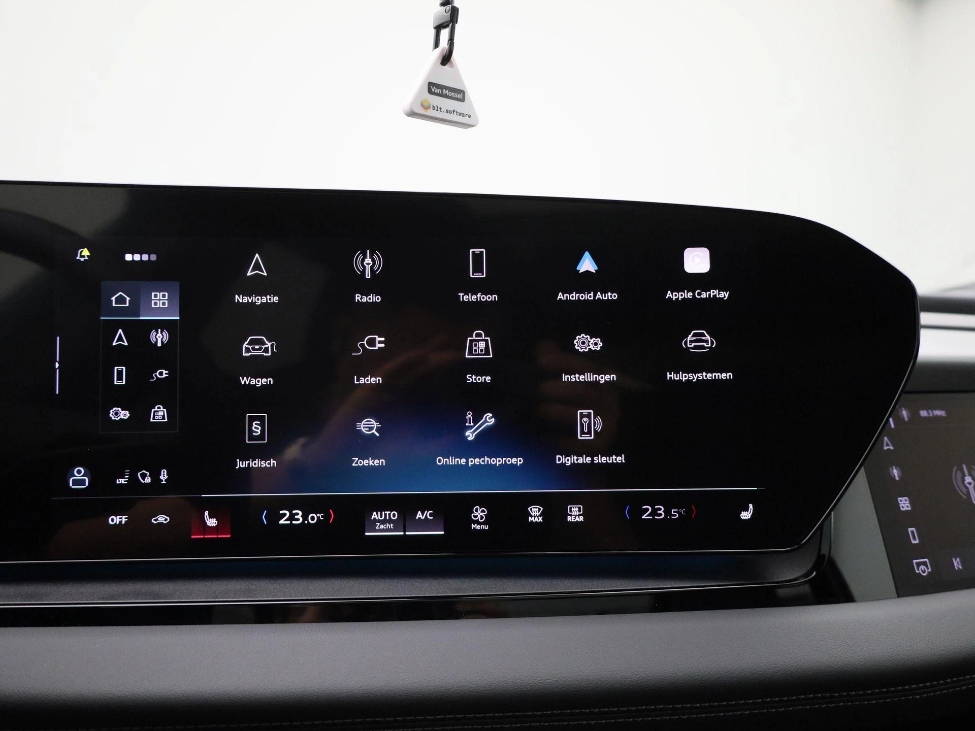 Audi-Q6 e-tron-image-32
