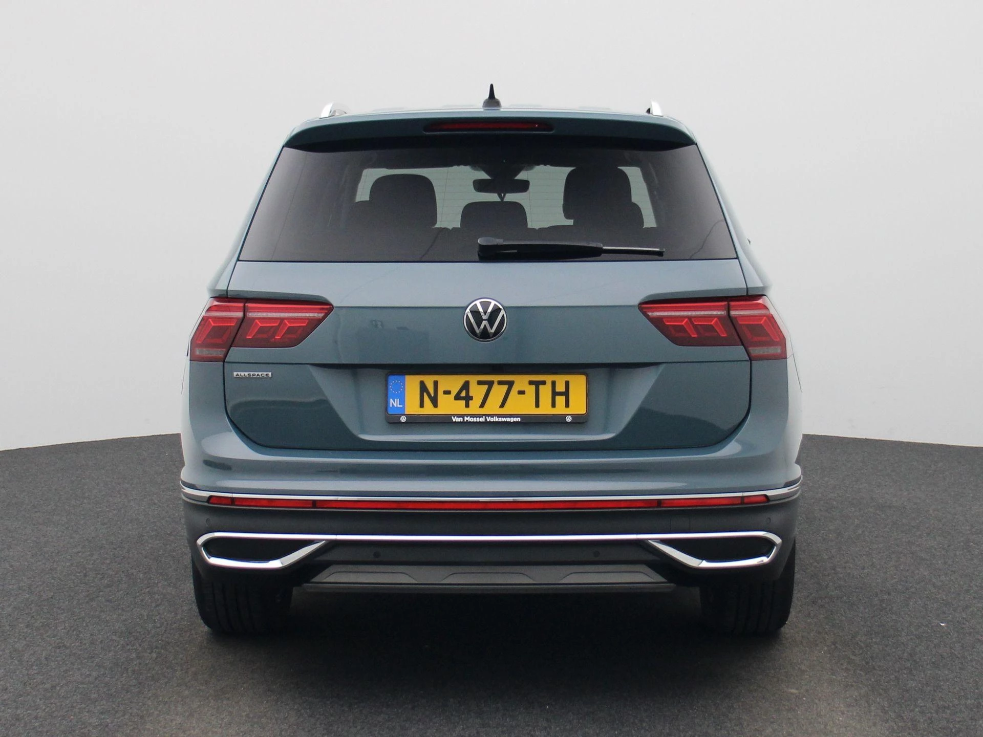 Volkswagen-Tiguan Allspace-image-6