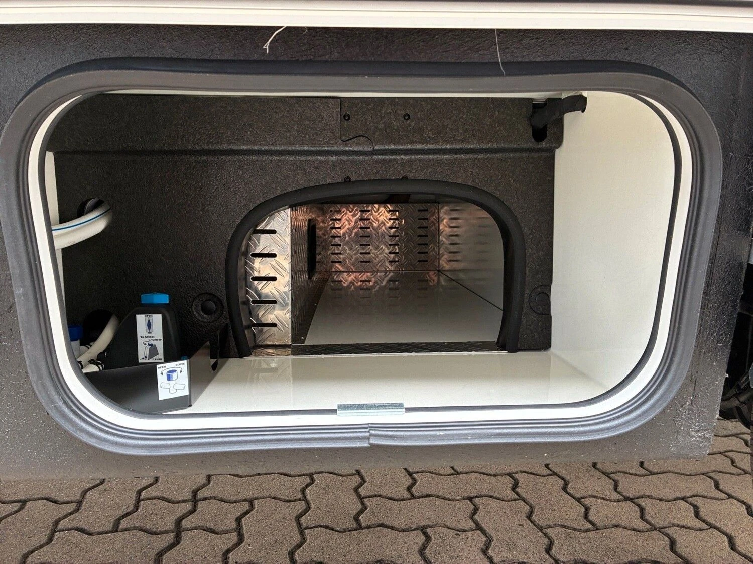 Hymer--image-25