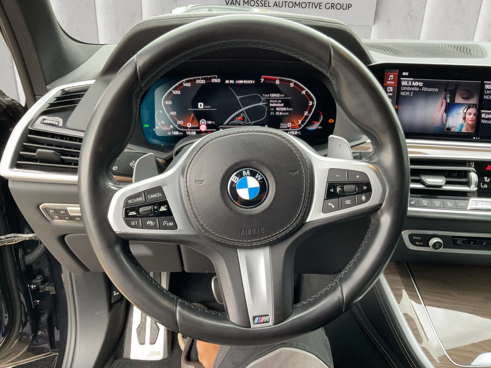 BMW-X5-image-12