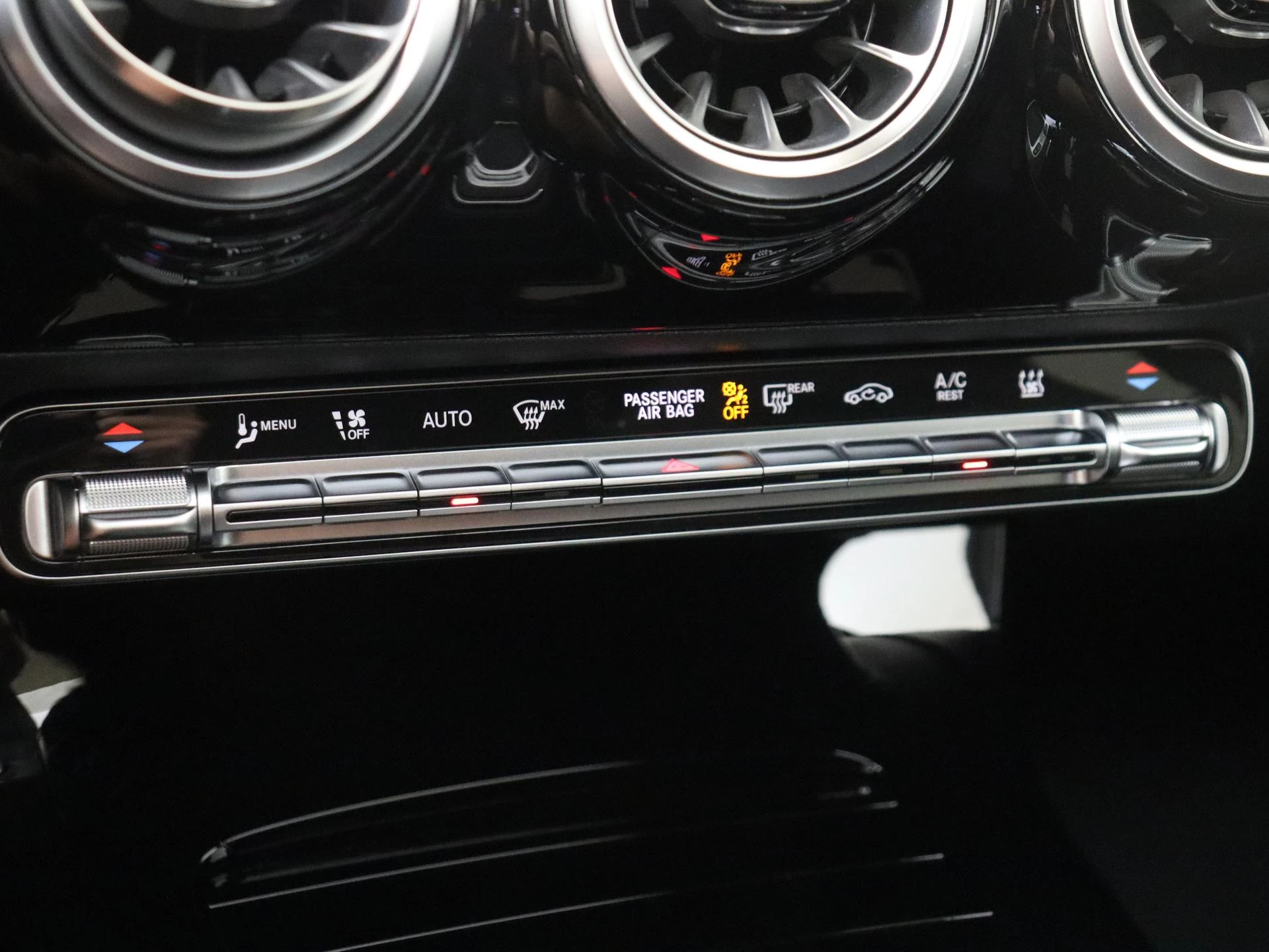 Mercedes-Benz CLA 250 e Business Solution AMG