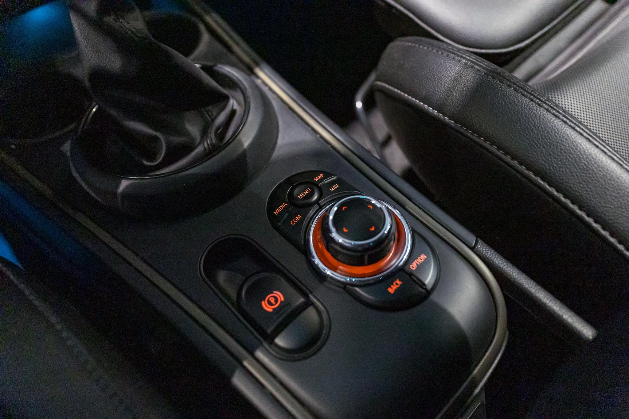 MINI-Countryman-image-35