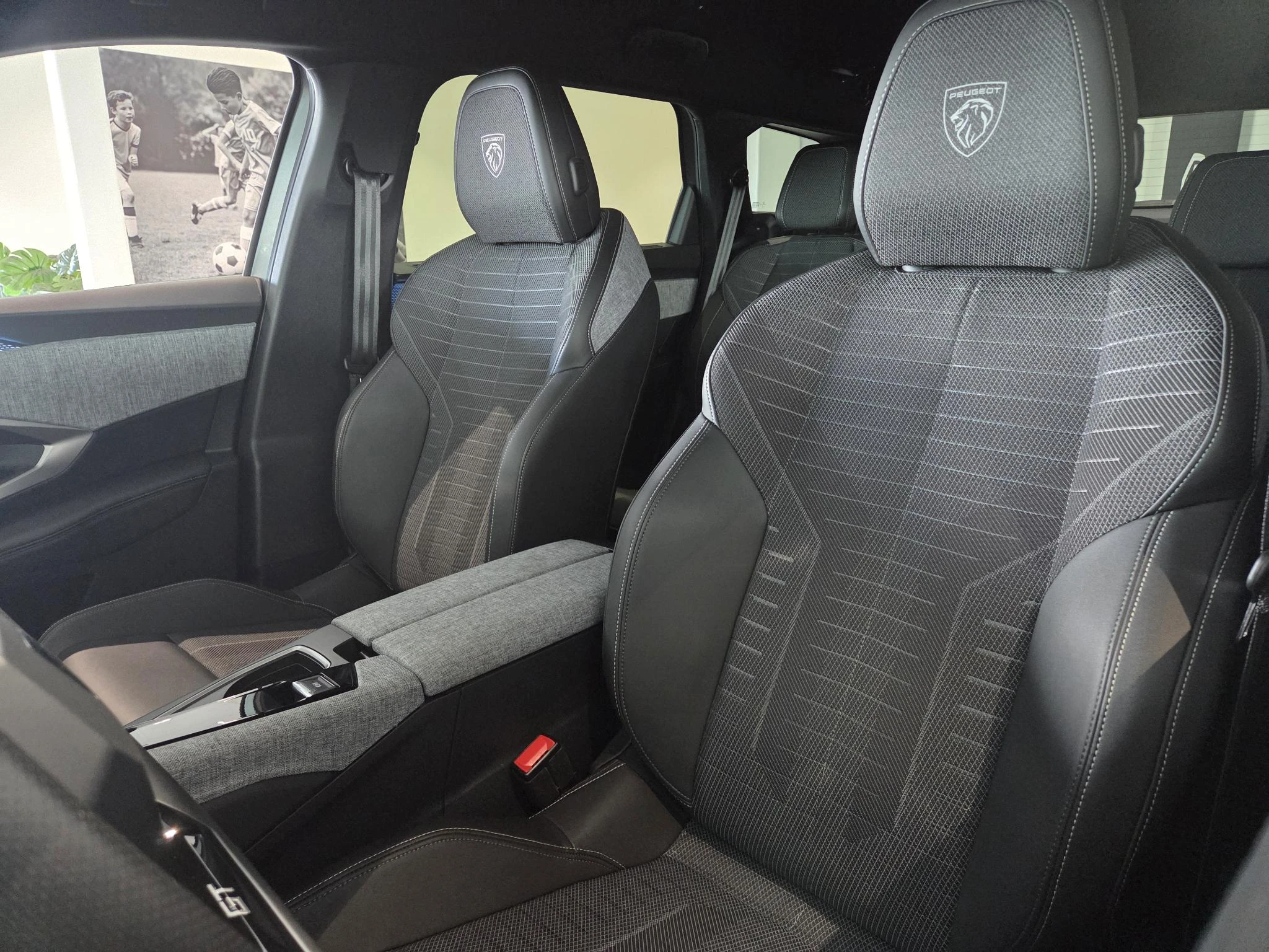 Peugeot-5008-image-12
