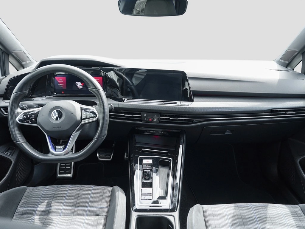 Volkswagen-Golf-image-11
