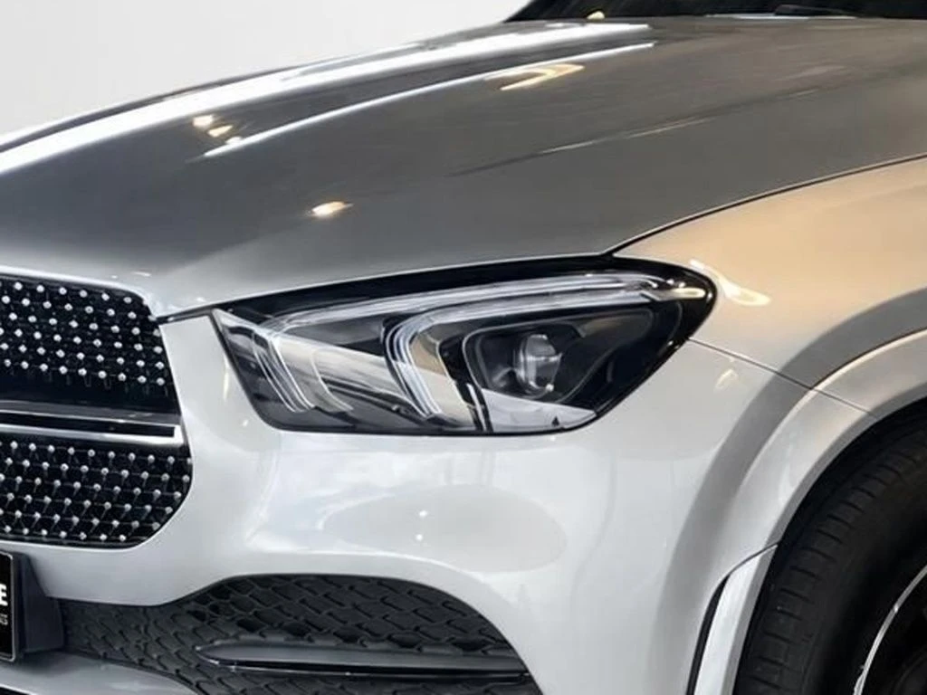 Mercedes-Benz-GLE 400 d-image-4