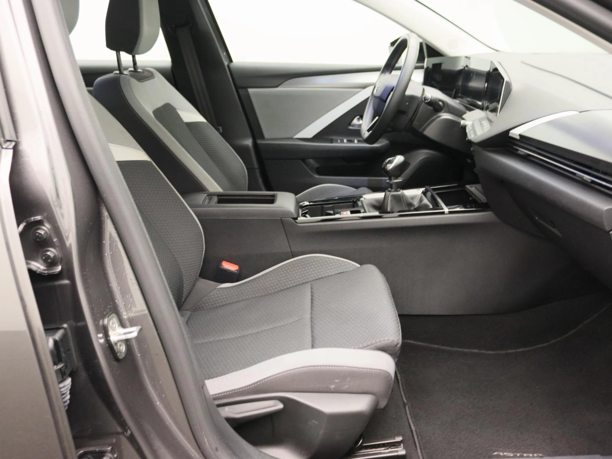 Opel-Astra-image-21