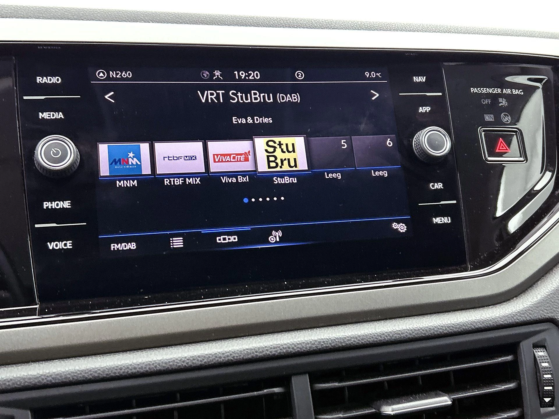 Volkswagen-Polo-image-23