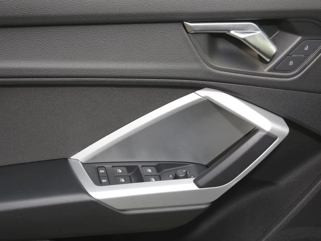 Audi-Q3-image-17