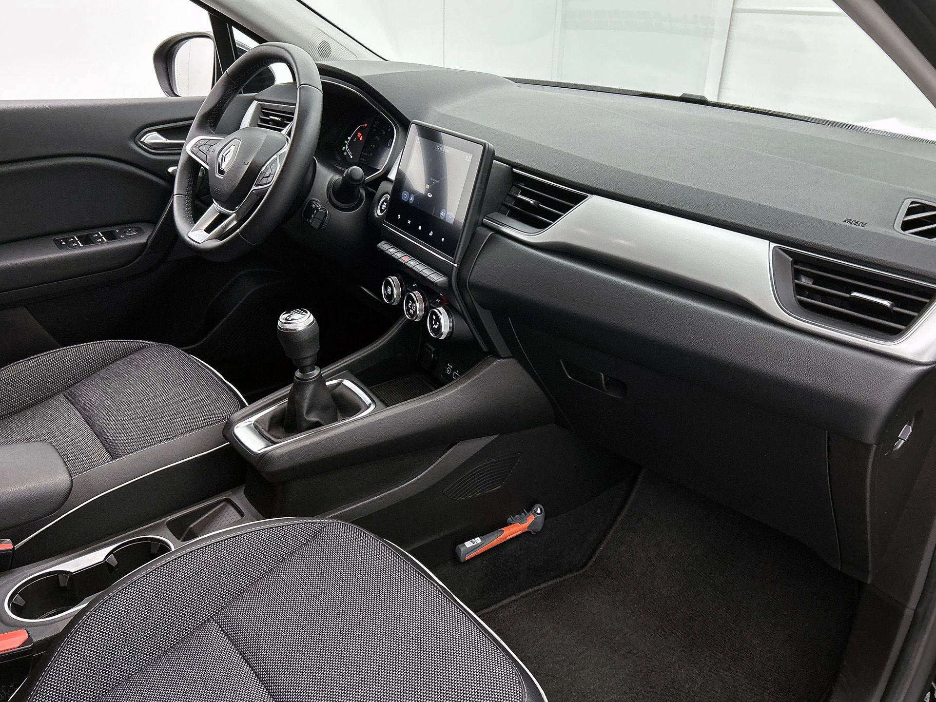 Renault-Captur-image-20