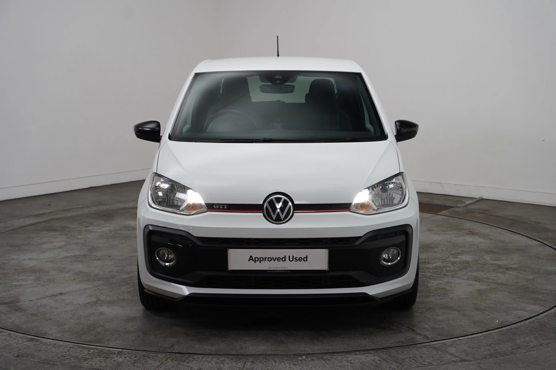 Volkswagen-up!-image-37