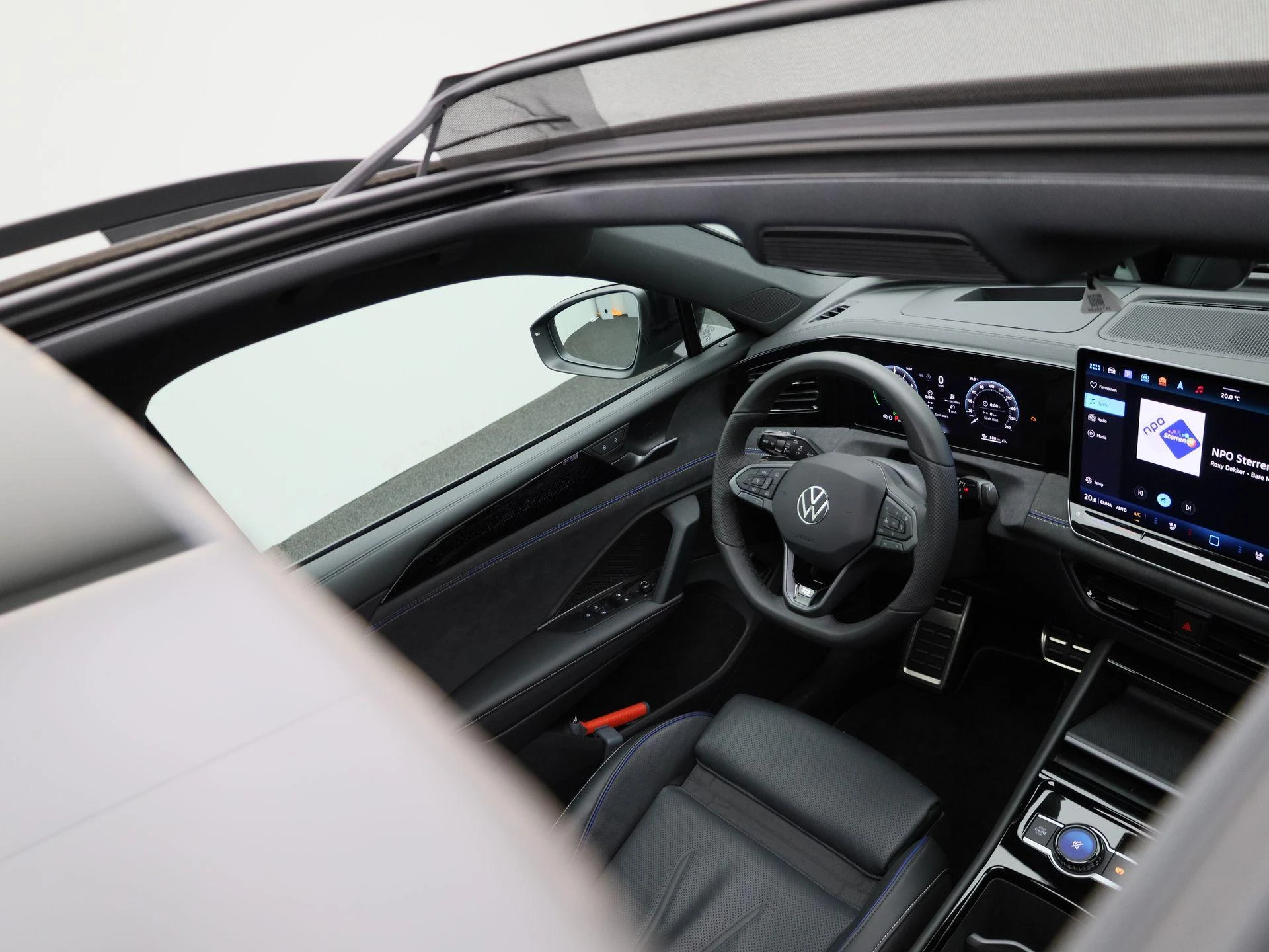 Volkswagen-Tiguan-image-49