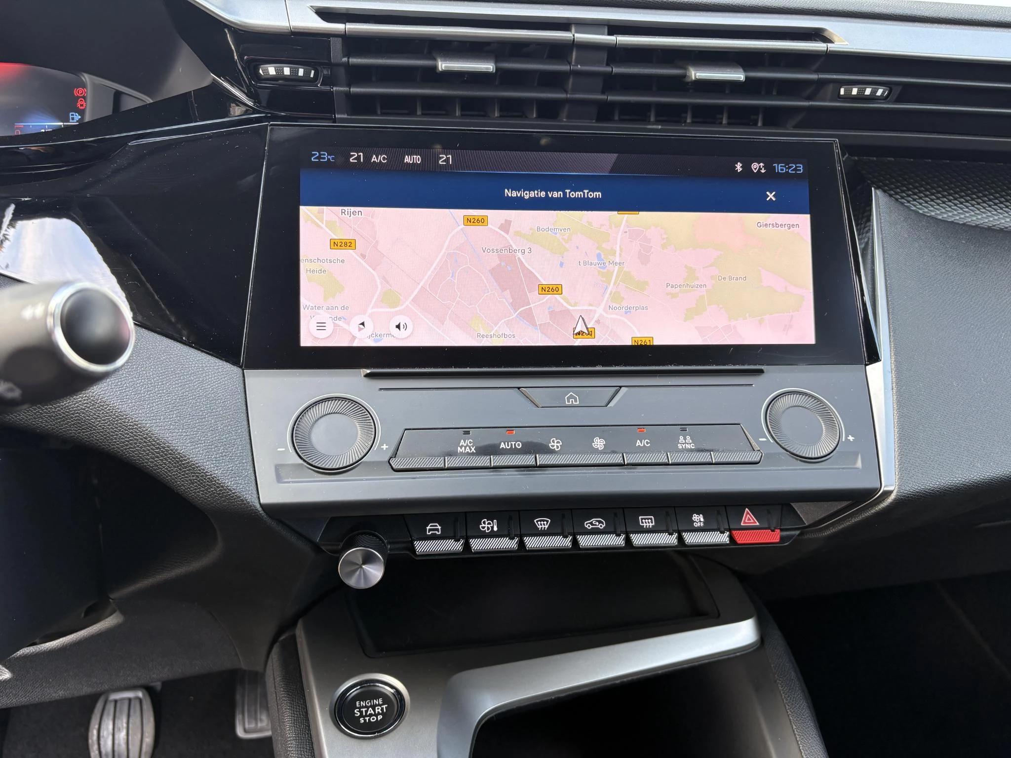 Peugeot-308-image-13