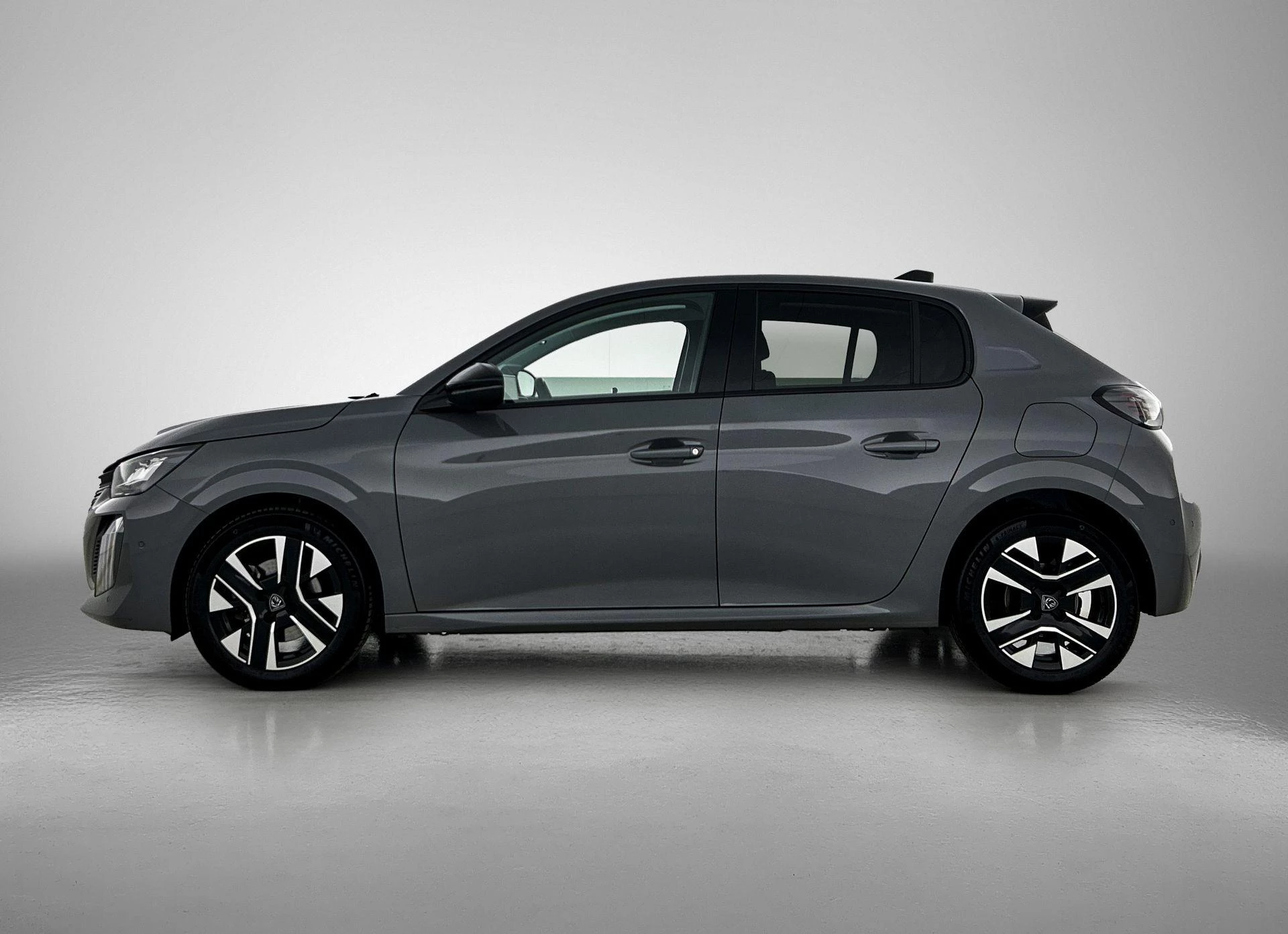 Peugeot-208-image-1