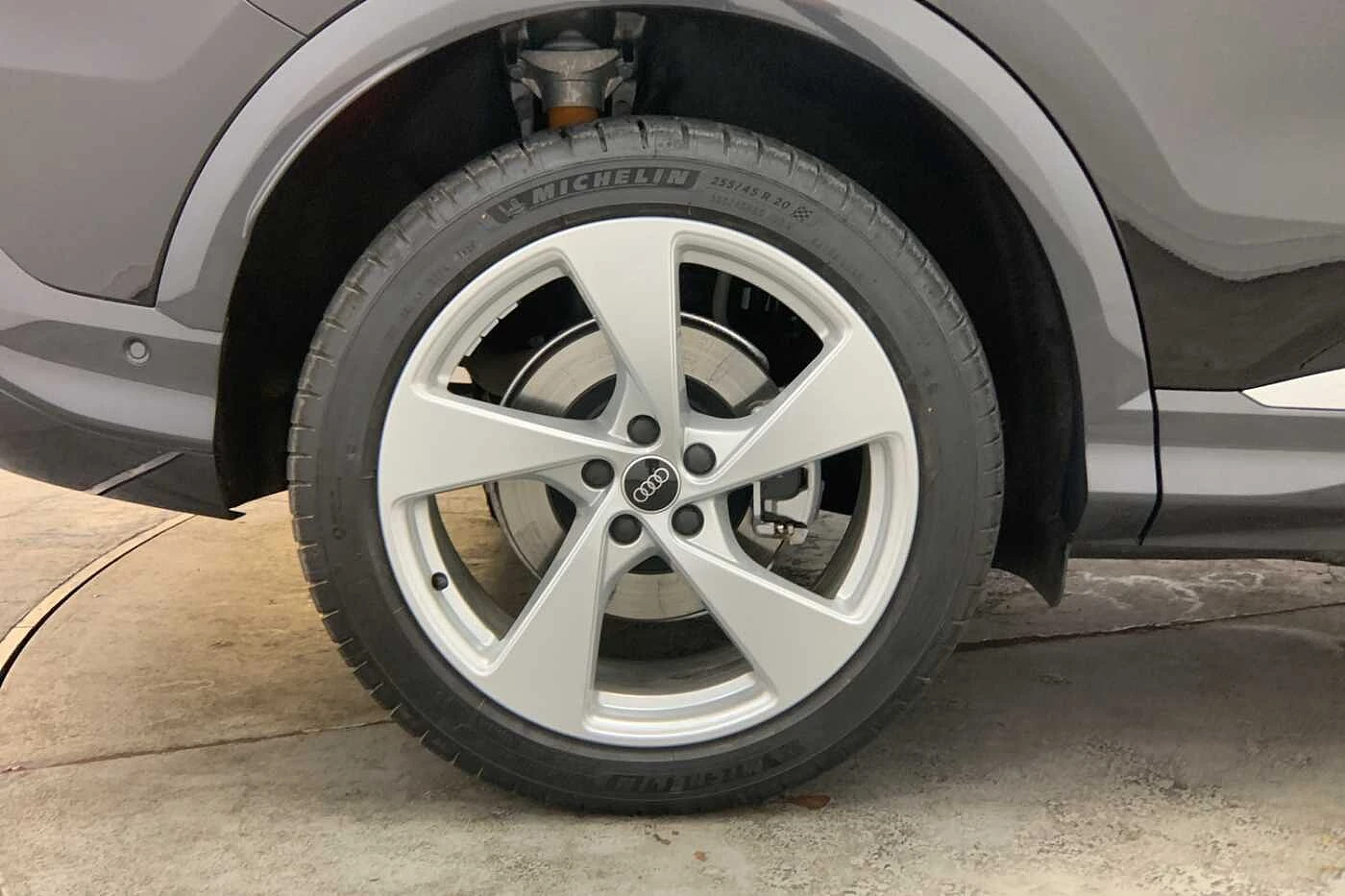 Audi-Q5-image-3
