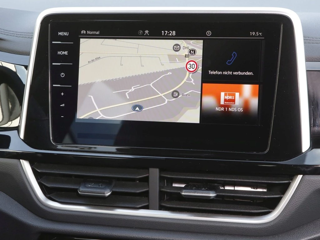 Volkswagen T-Roc 2.0 TDI DSG R-Line 19"ACC Pano Navi LED IQ