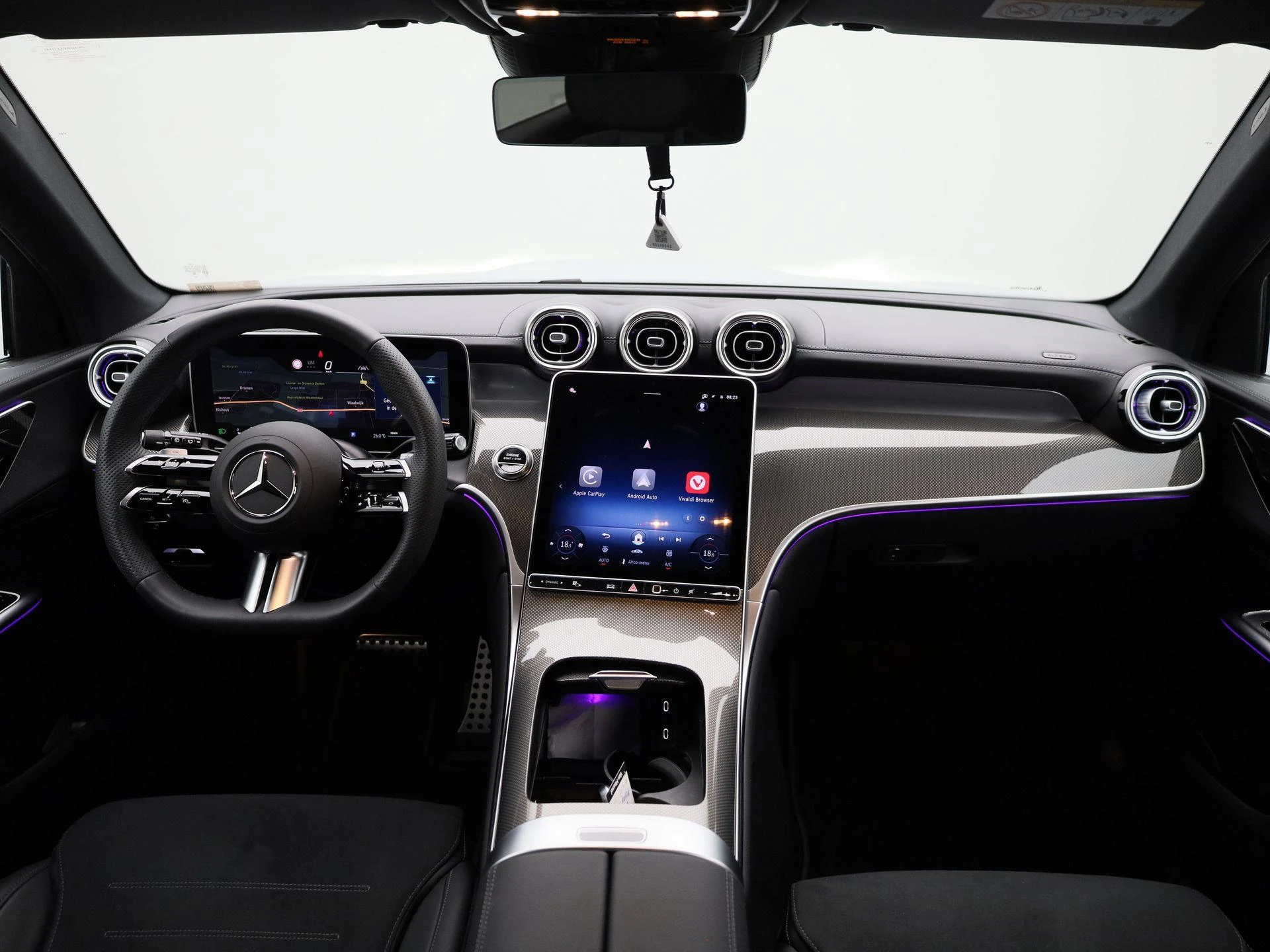 Mercedes-Benz-GLC-image-44