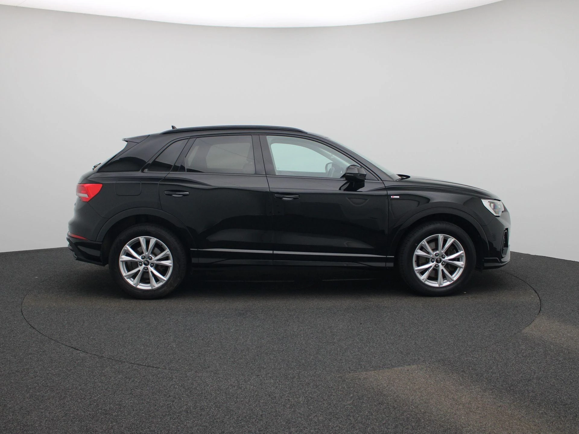 Audi Q3 45 TFSI e S tronic S Line