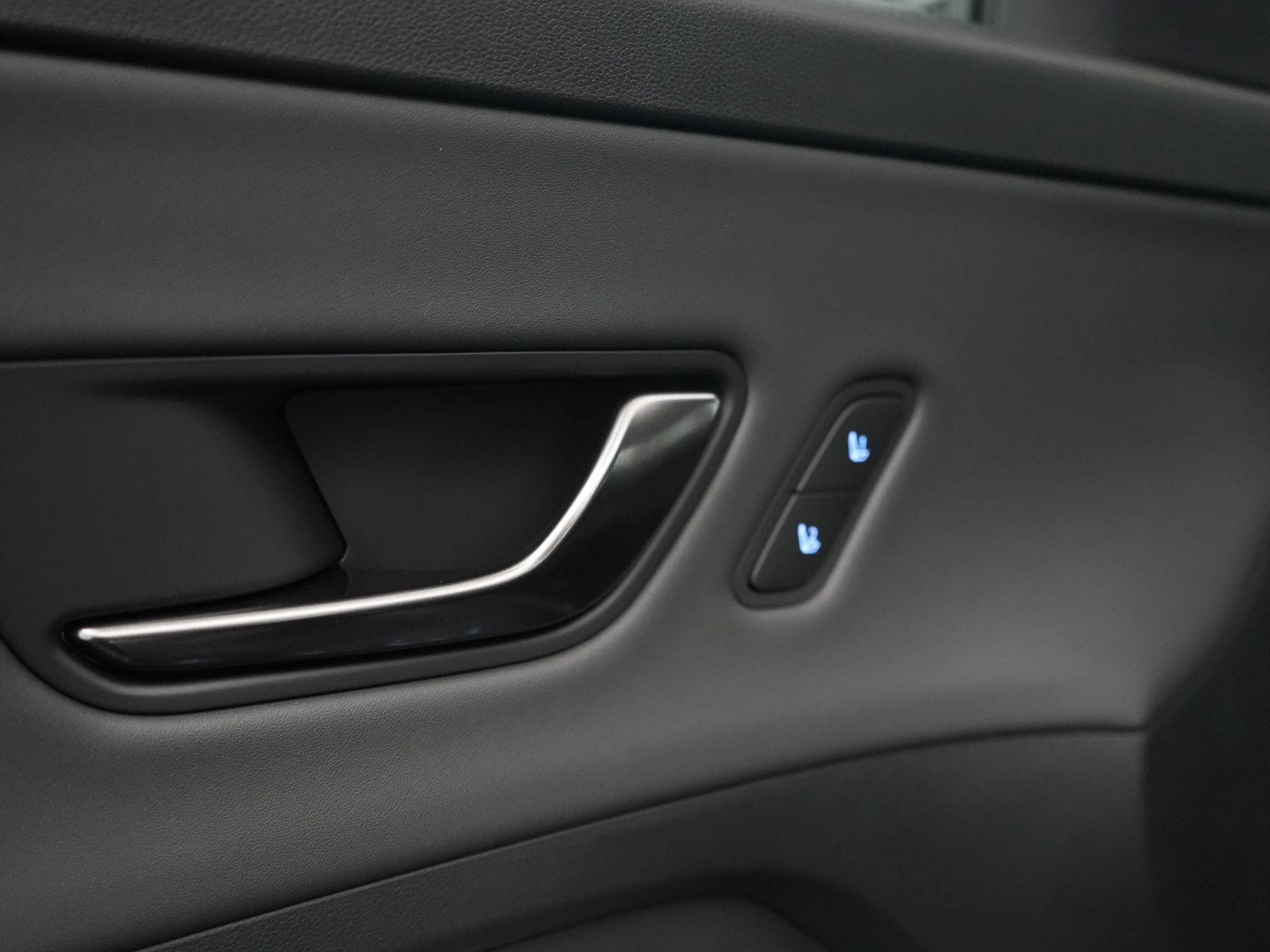 Hyundai-Kona-image-30