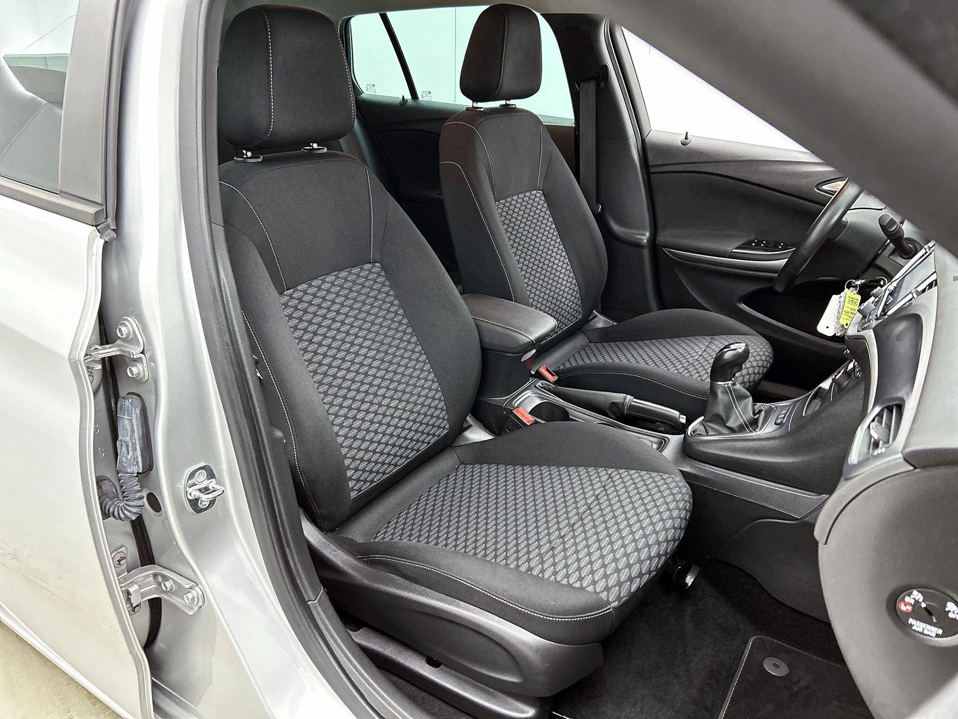 Opel-Astra-image-34