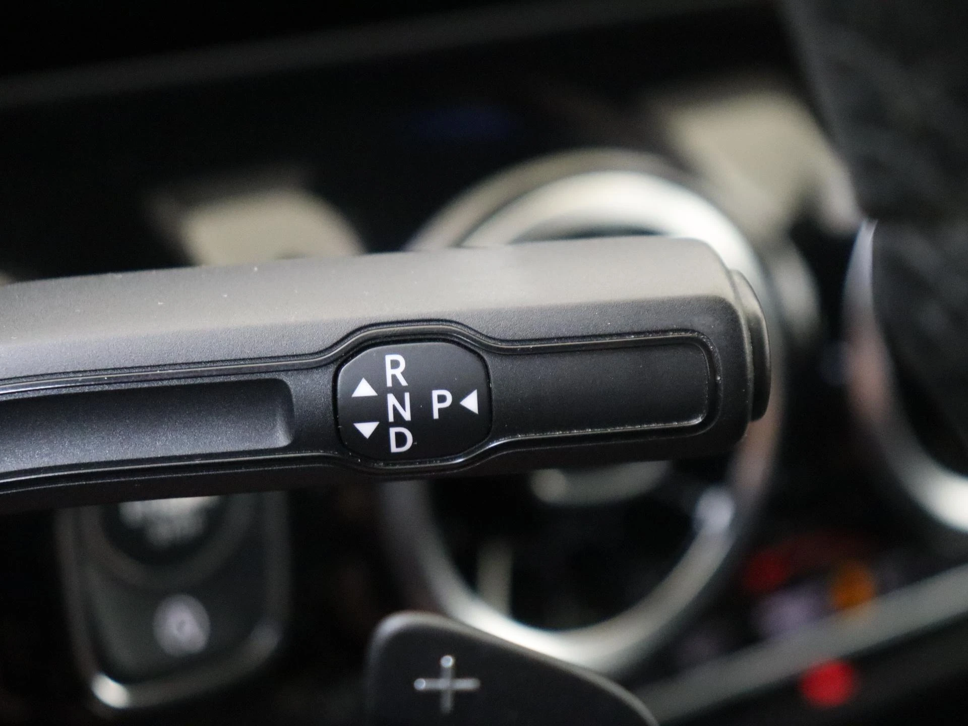 Mercedes-Benz-B-Klasse-image-14