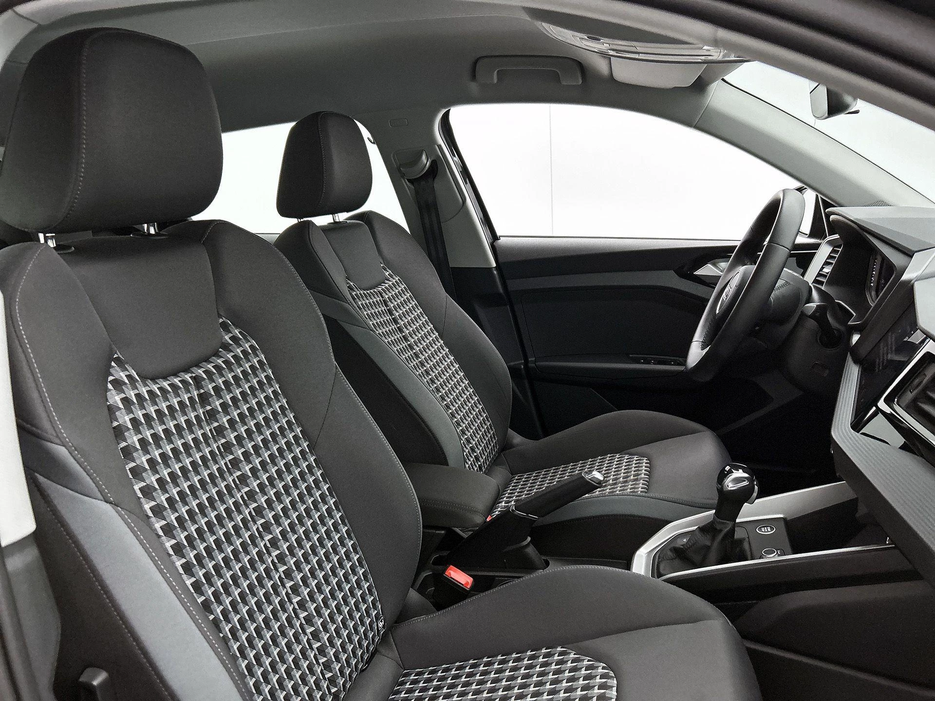 Audi-A1 Sportback-image-24