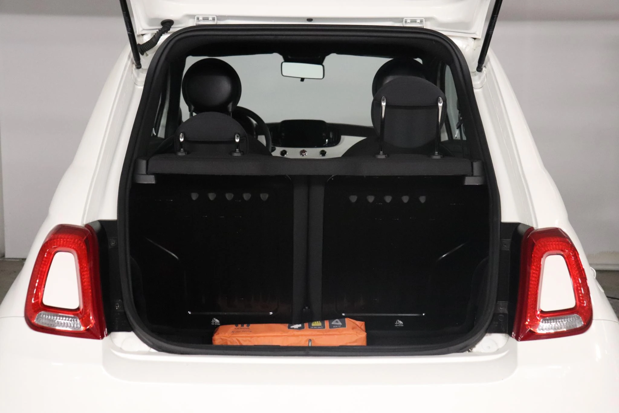 Fiat 500 (3-d) 1.0 Hybrid 70 Dolcevita 51kW