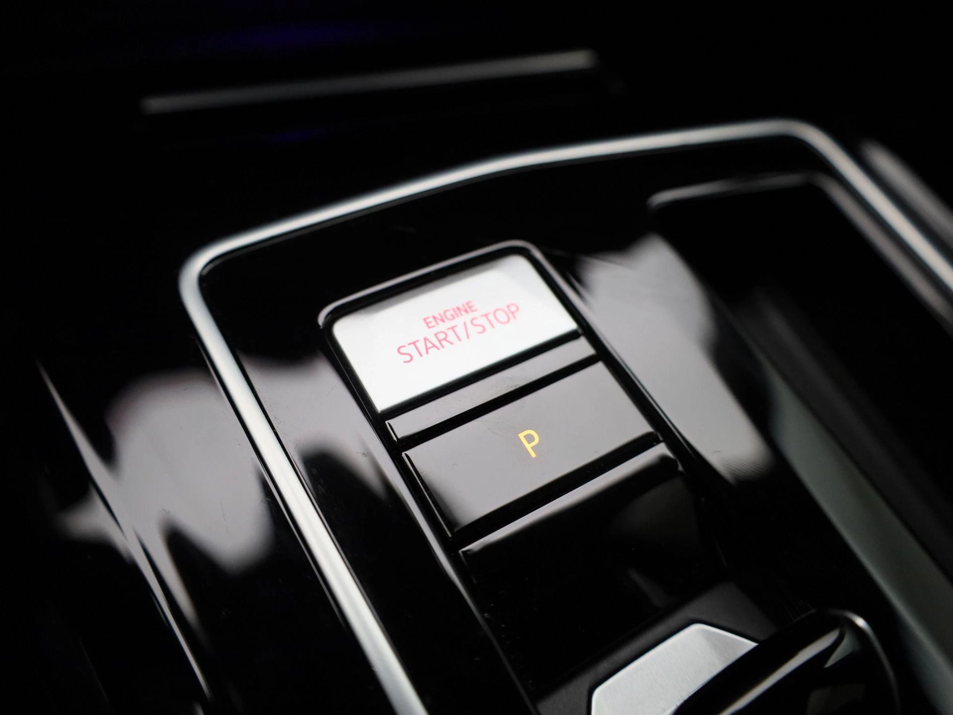 Volkswagen-Golf-image-29