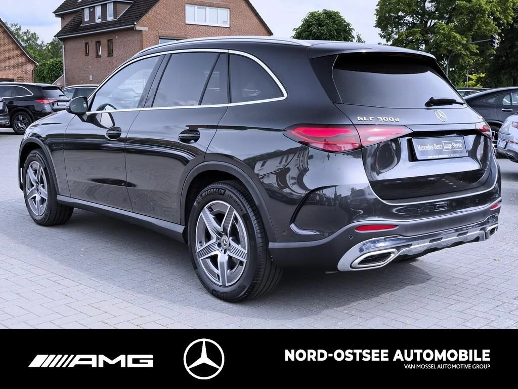 Mercedes-Benz GLC 300 d AMG 4M DISTRONIC MBUX SHZ LED AMG Line