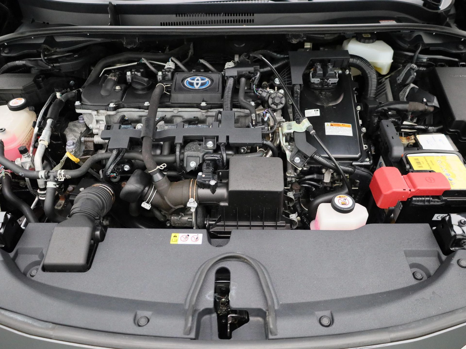 Toyota Corolla 1.8 Hybrid Business Plus