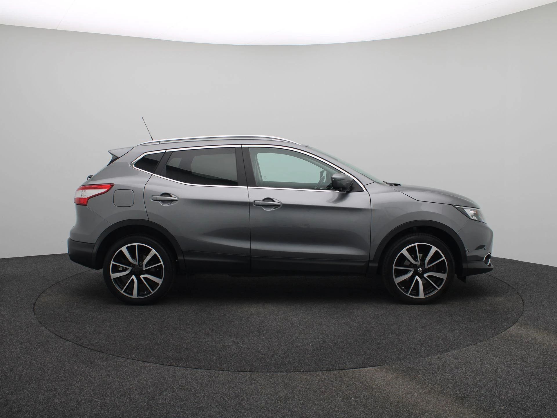 Nissan-QASHQAI-image-10