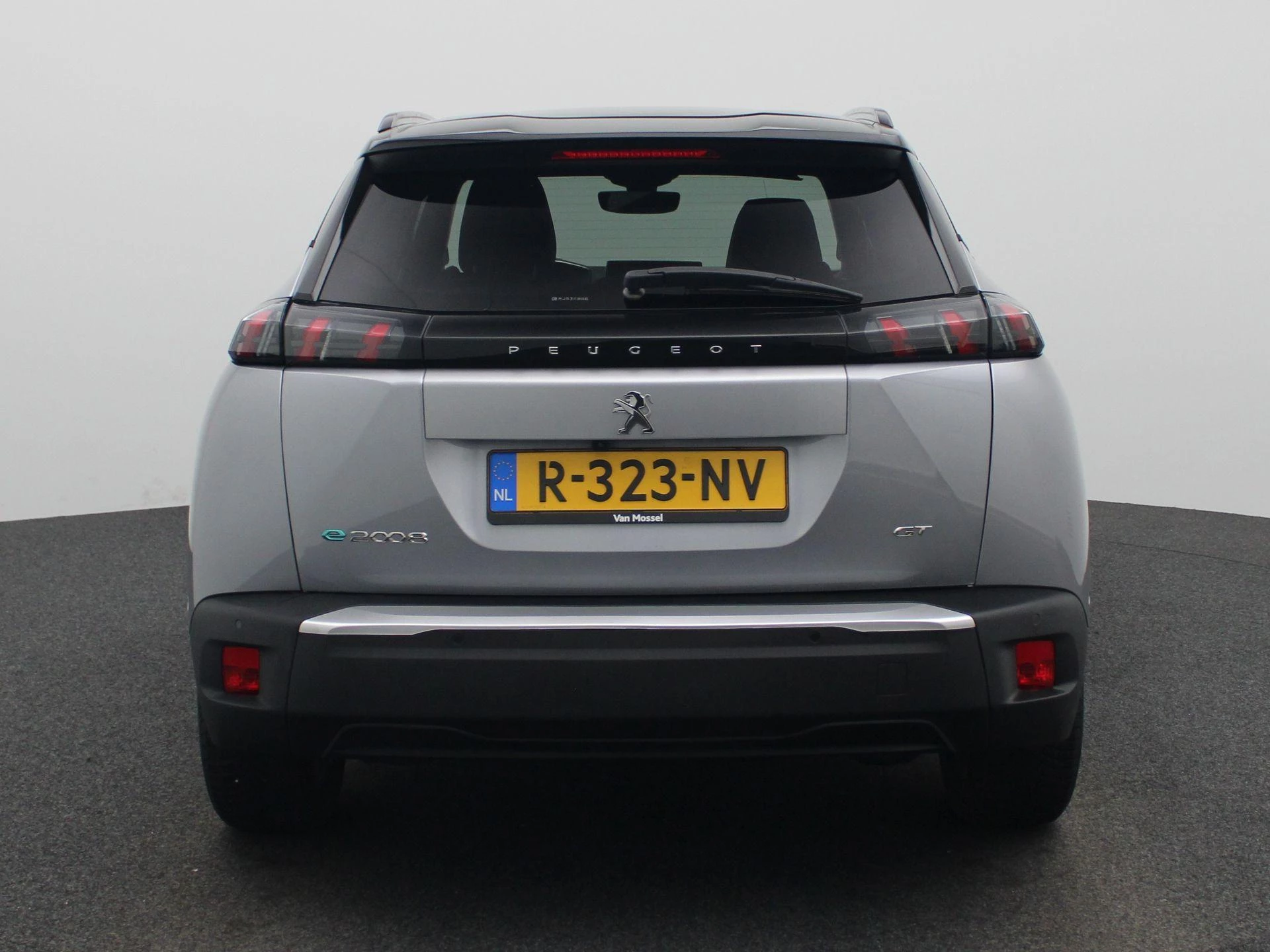 Peugeot e-2008 EV GT 50 kWh