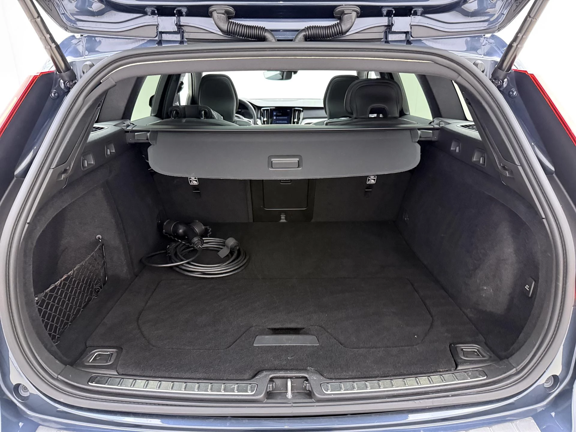 Volvo V60 2.0 T6 Plug-in hybrid AWD Essential Bright