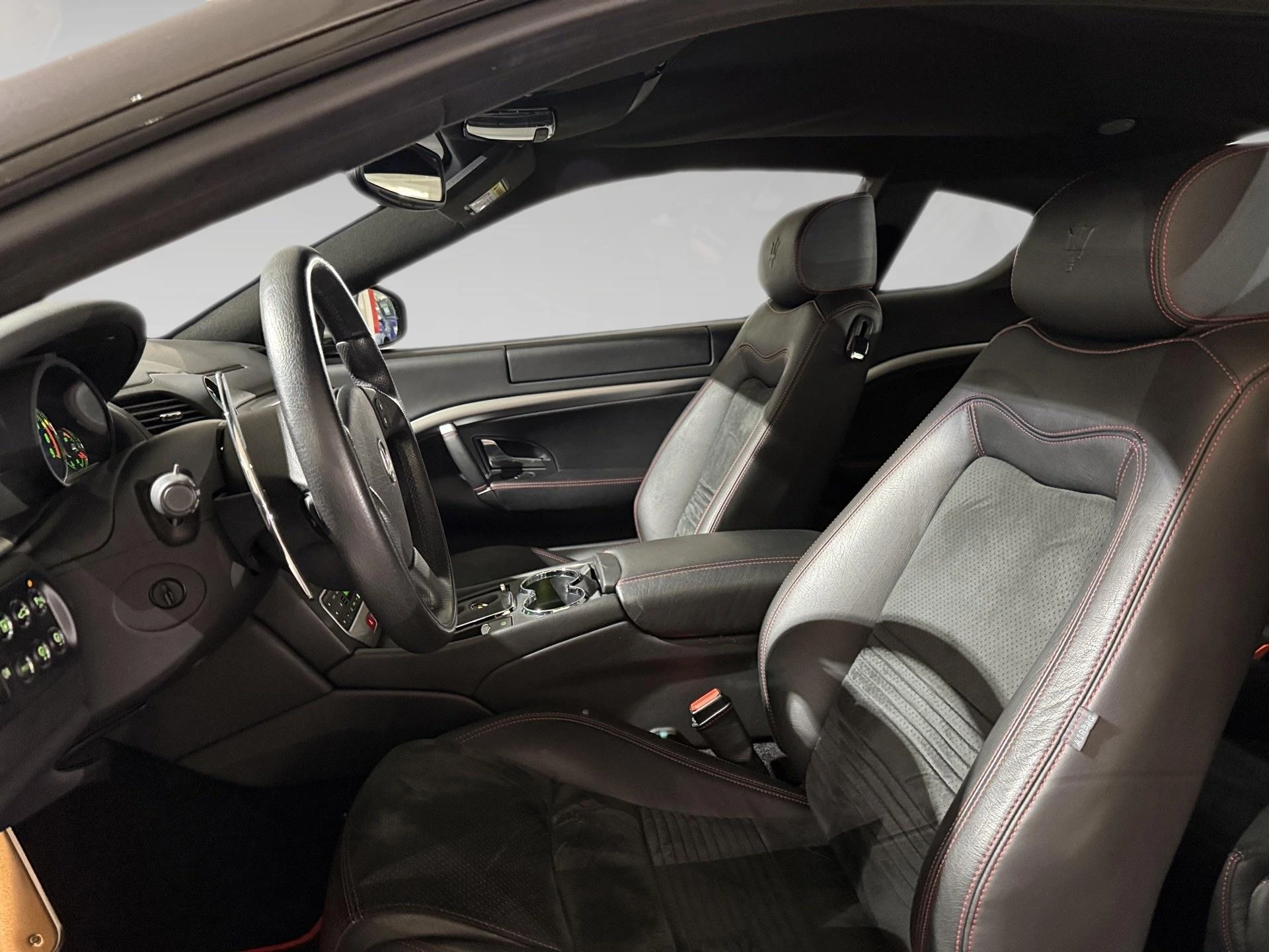 Maserati-GranTurismo-image-3