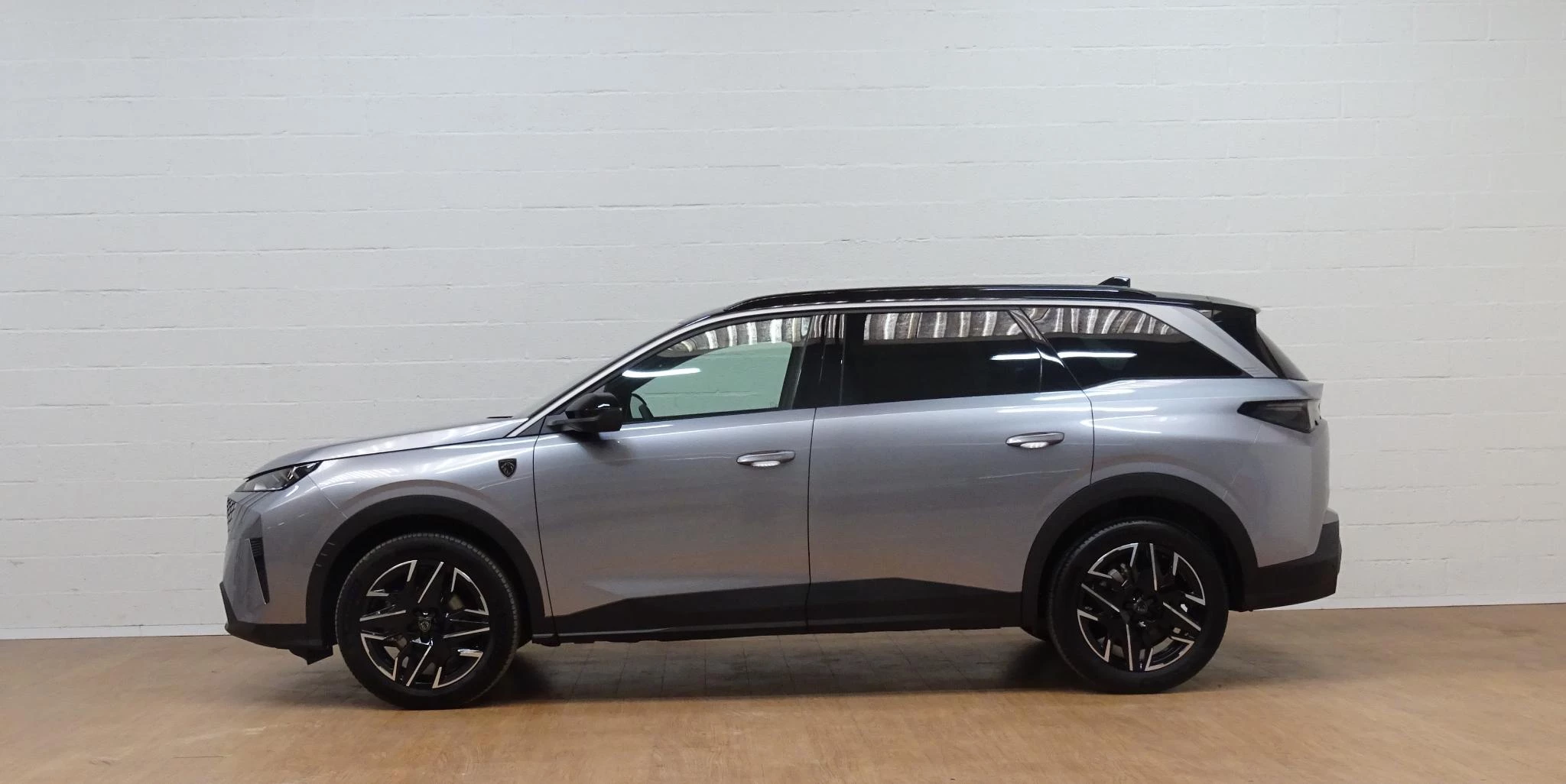 Peugeot 5008 1.2 HYBRID 145 e-DSC6 GT