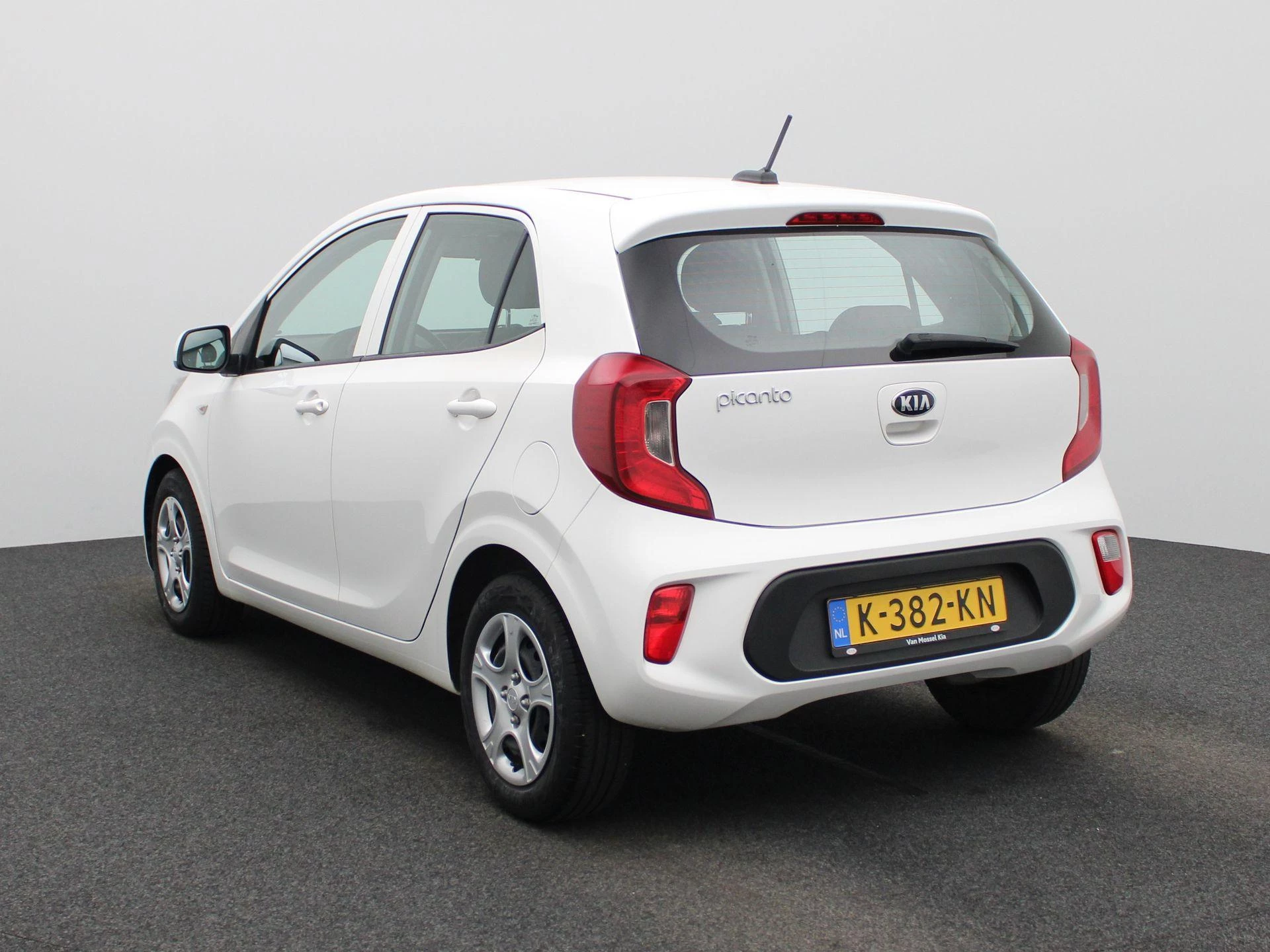 Kia-Picanto-image-1