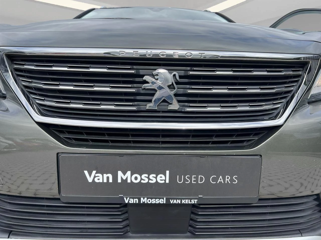 Peugeot-5008-image-19