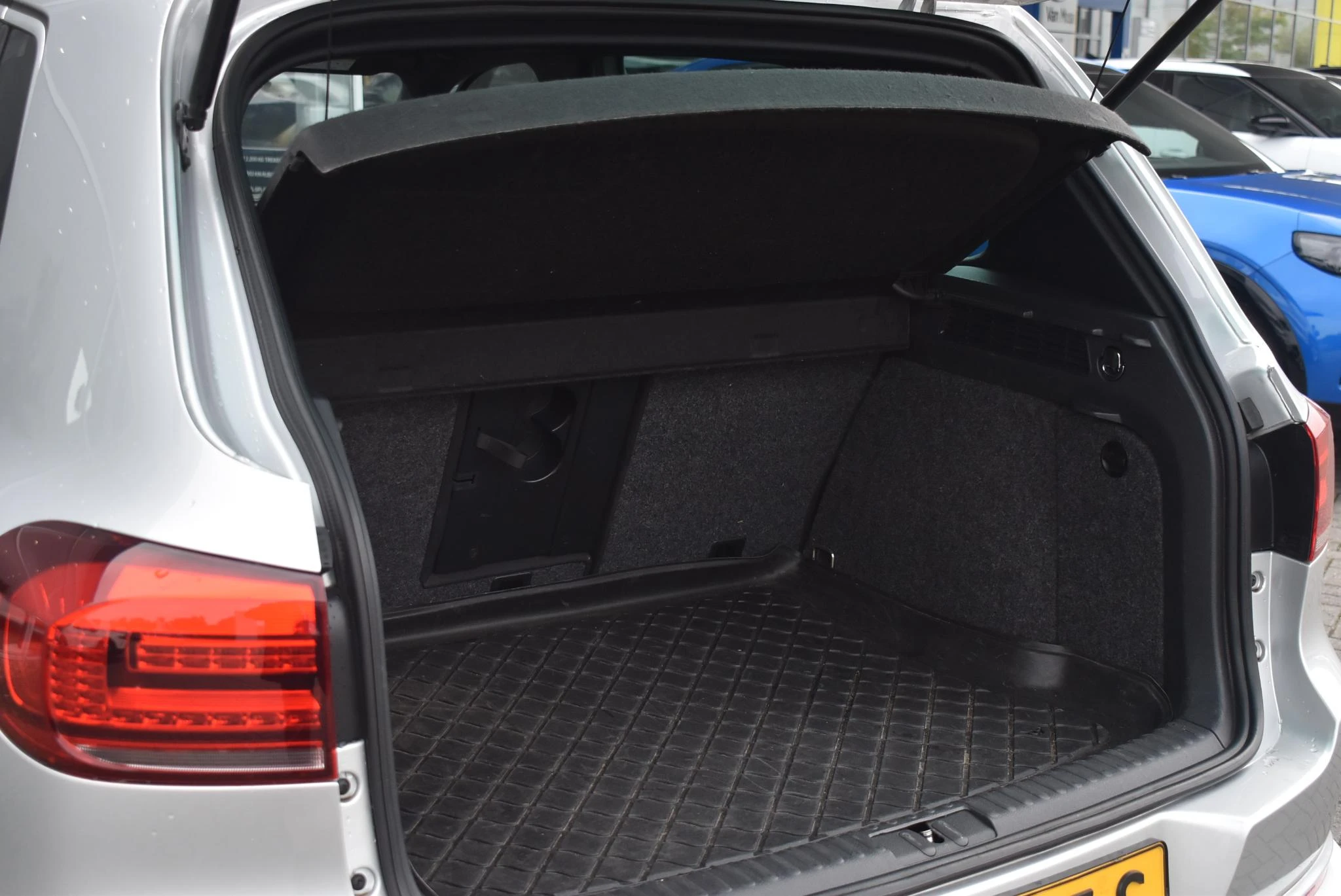 Volkswagen-Tiguan-image-8