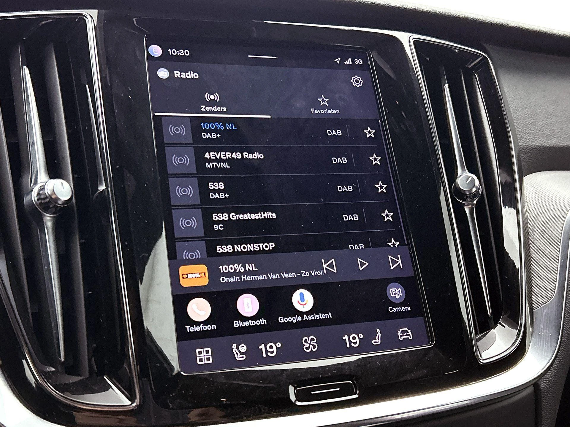Volvo-V60-image-6