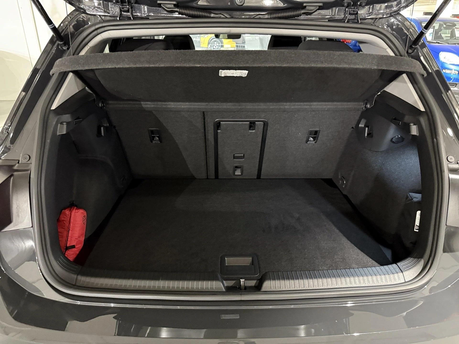 Volkswagen-Golf-image-11