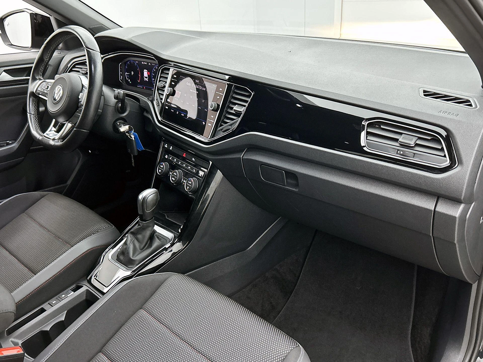 Volkswagen T-Roc 1.5 TSI R-Line | 150 PK