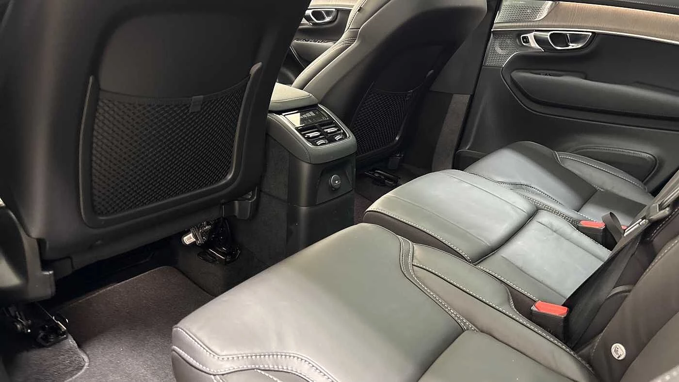 Volvo-XC90-image-12