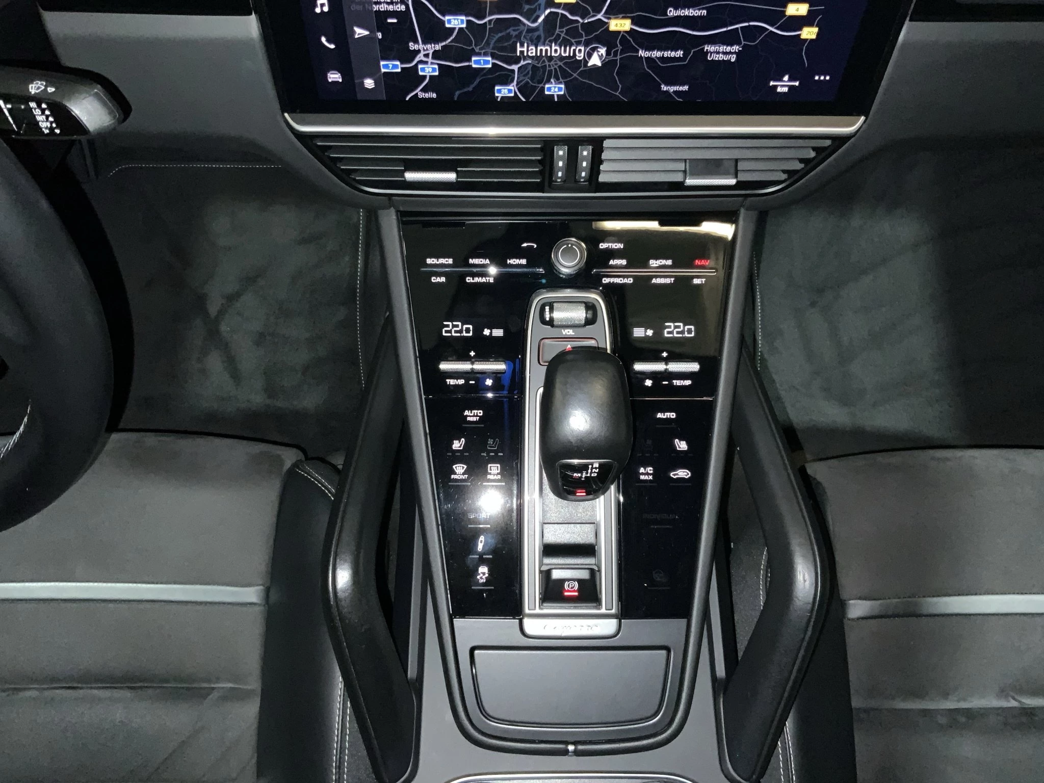 Porsche Cayenne GTS Coupé | BOSE-Sound-System | Sport-Chrono-Paket