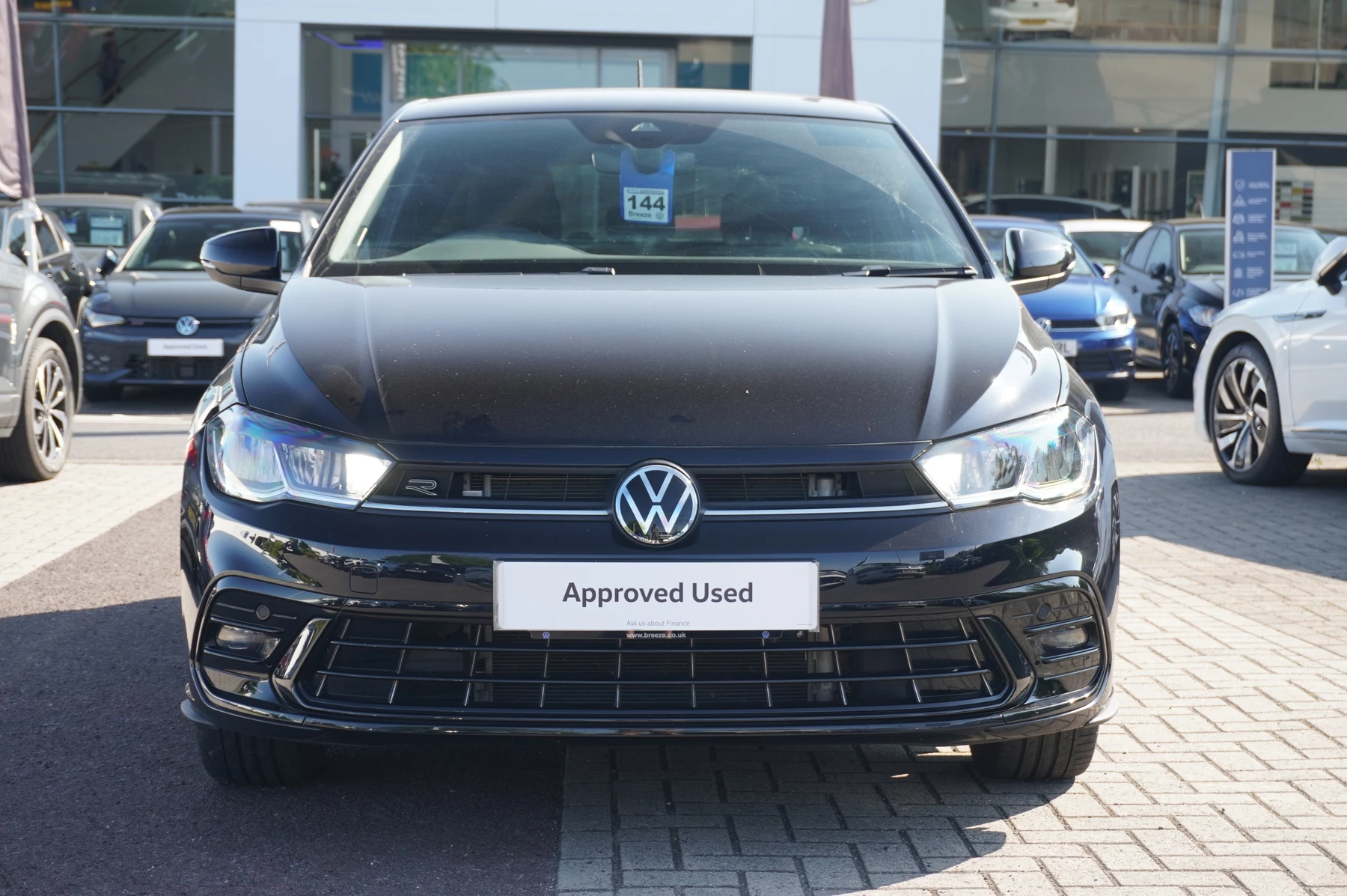 Volkswagen-Polo-image-6