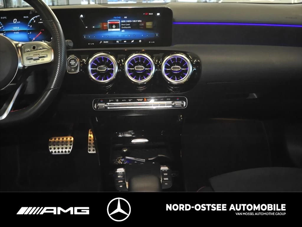 Mercedes-Benz A-Klasse 250 AMG MULTI NIGHT SOUND PANO PARKPAKET DAB AMG LineW177 A 250 AMG MULTI NIGHT SOUND PANO PARKPAKET DAB AMG Line