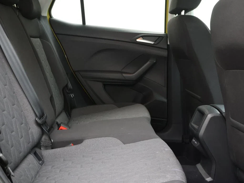 Volkswagen-T-Cross-image-10