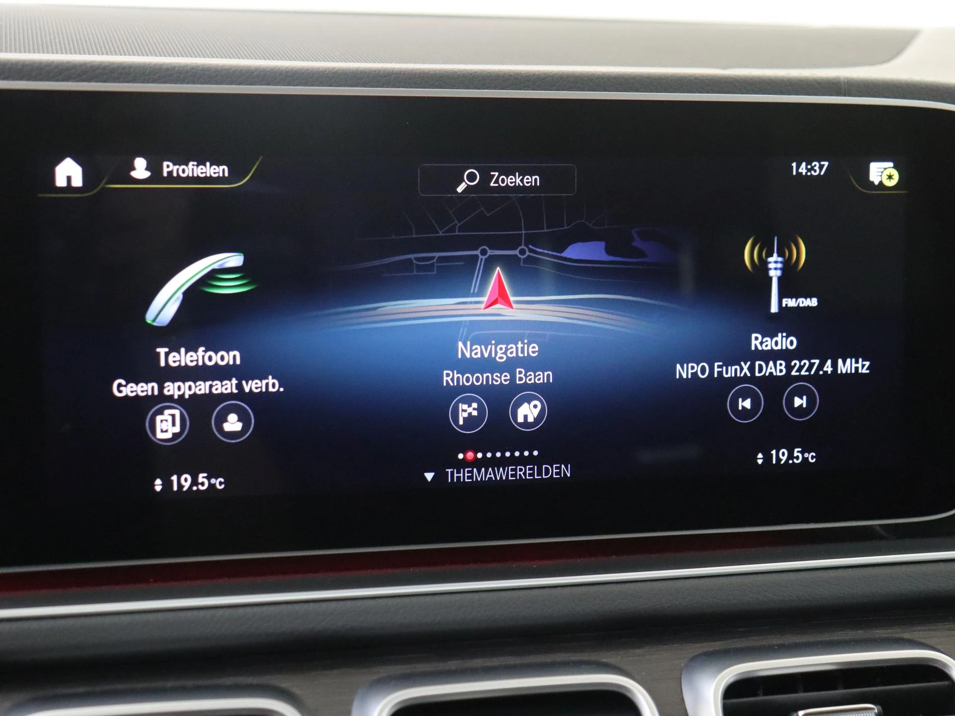 Mercedes-Benz-GLE-image-20