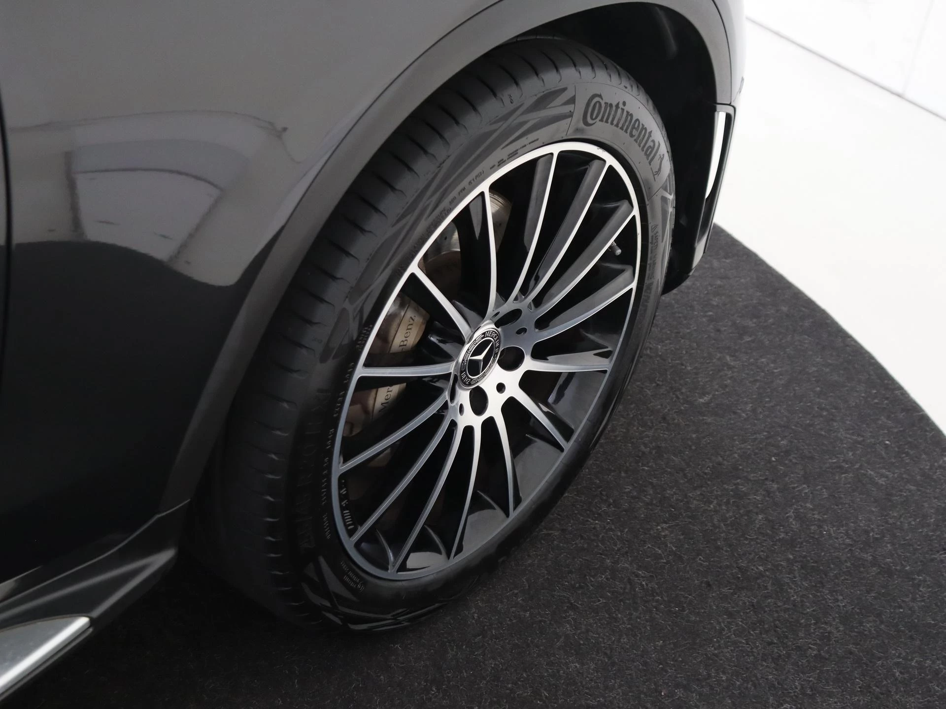 Mercedes-Benz-GLC-image-9